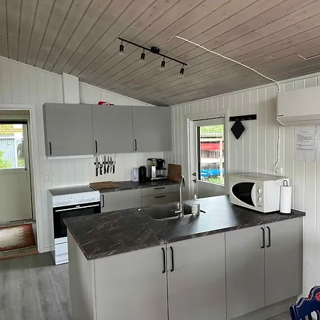 House In 1st Row To Ferienhaus *