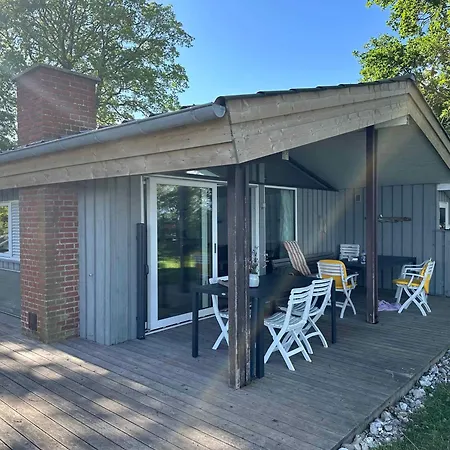 House In 1st Row To Ferienhaus *