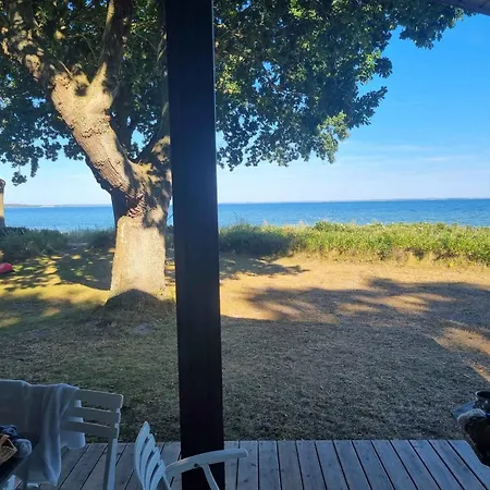 House In 1st Row To Ferienhaus *